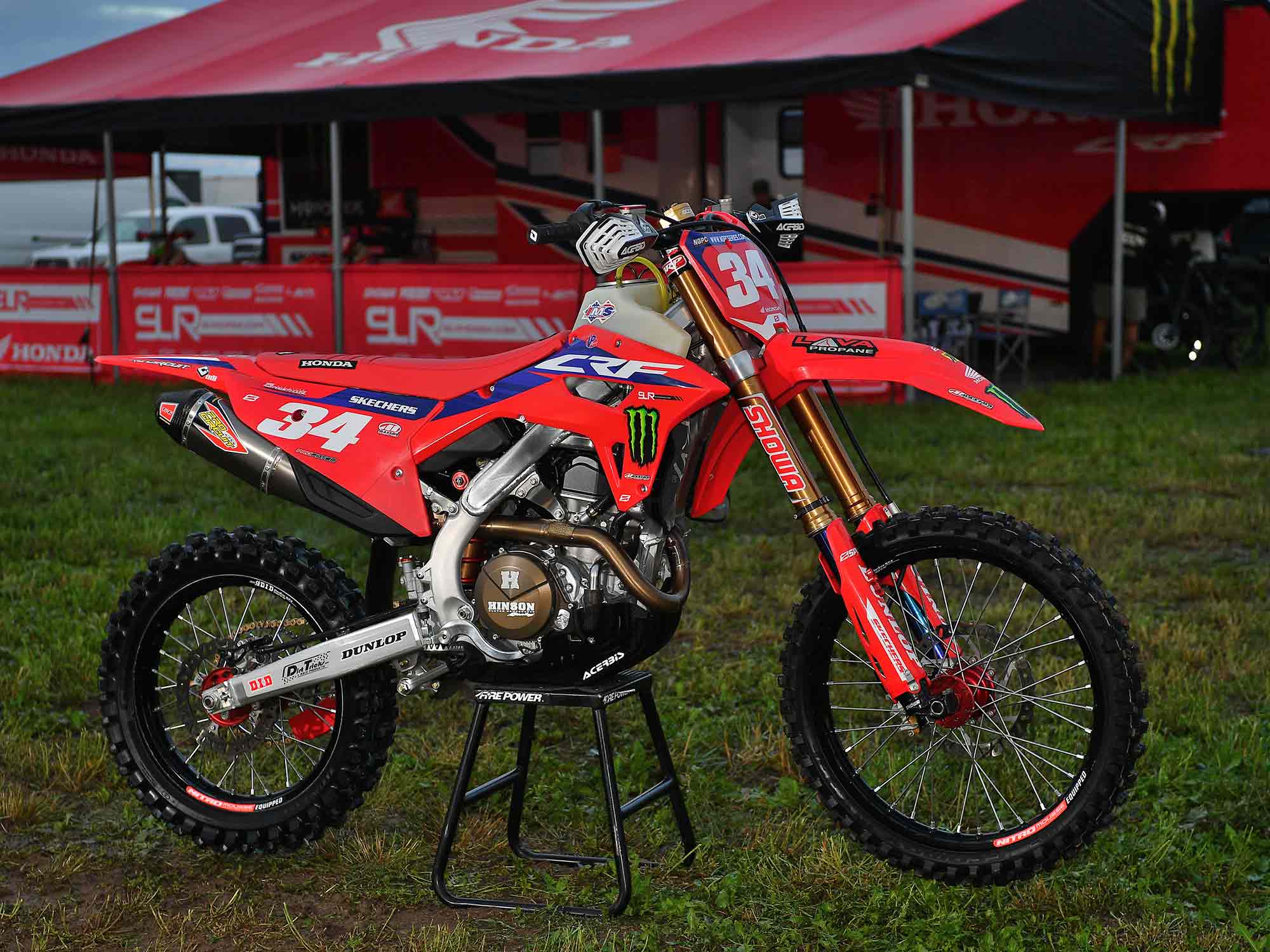 Enduro and cross-country racing bike.